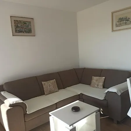 Apartment Bolanca